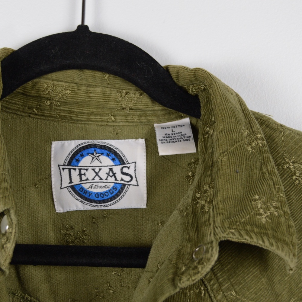 Texas Corduroy Western Button-Down Long-Sleeve Top - Picture 3 of 8